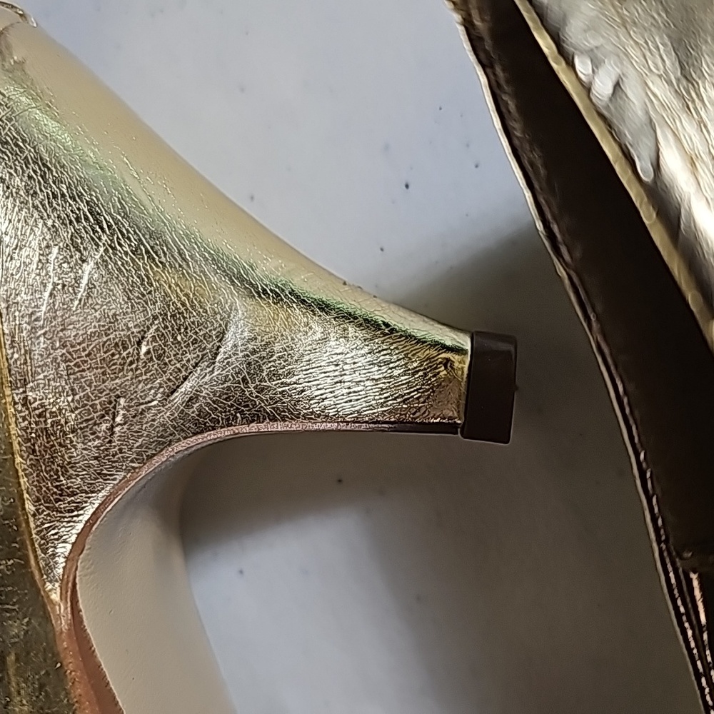 Styluxe Gold High heels Big Bow Low Heel Size 8 VGUG* - Picture 11 of 12
